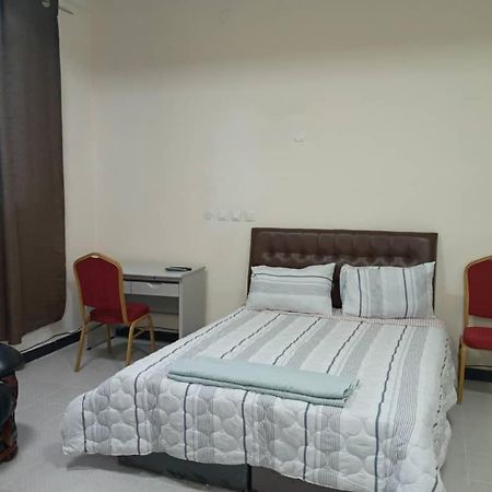 Betsi Bed & Breakfast Addis Ababa Exterior foto